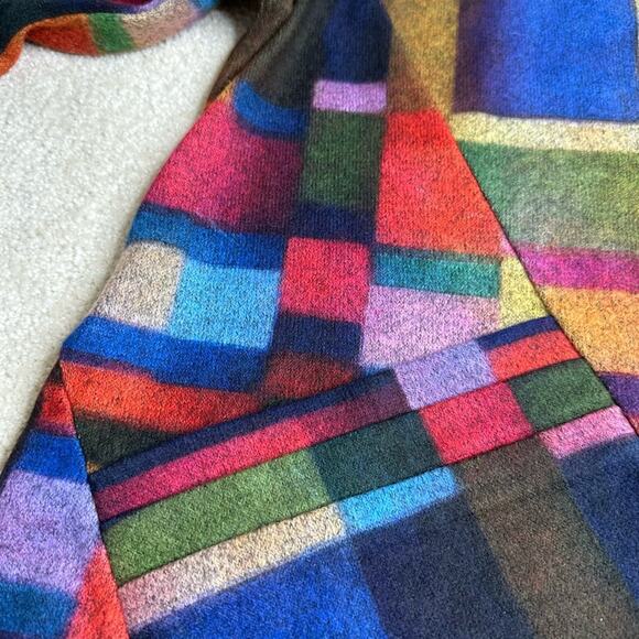 DAMEE Color Block Asymmetrical Mock Neck Graphic Tunic 3/4 Sleeve - Picture 8 of 8